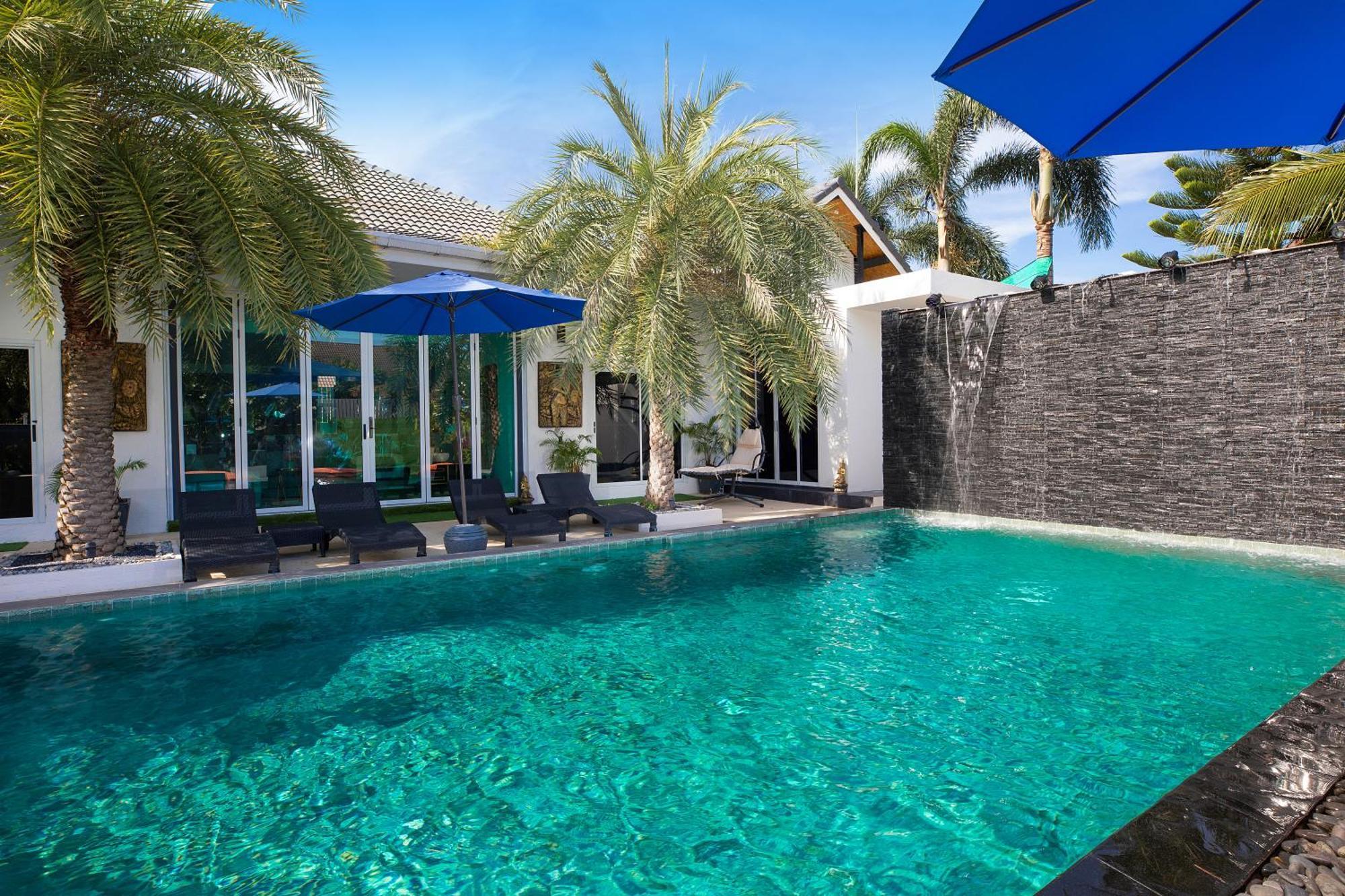 Pd Club Pd One 拉威之夜花园豪华泳池别墅 Villa Phuket